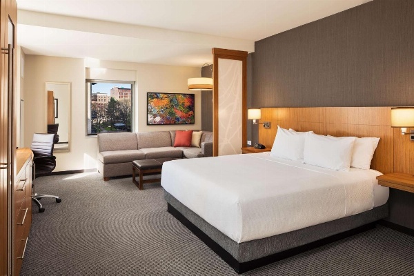 Hyatt Place Knoxville/Downtown image 4